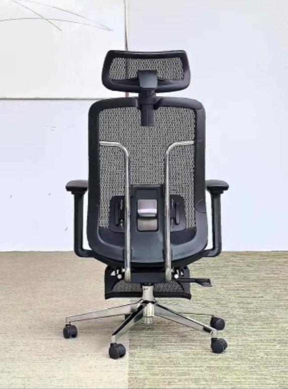 Ergonomic High-Back Mesh Office Chair with Adjustable Headrest