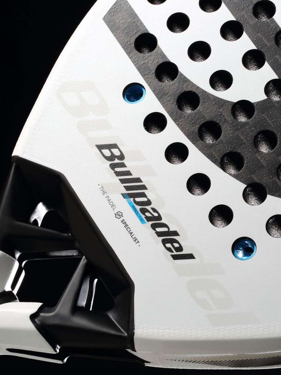 Vertex 05 Men’s Padel Racket 2026