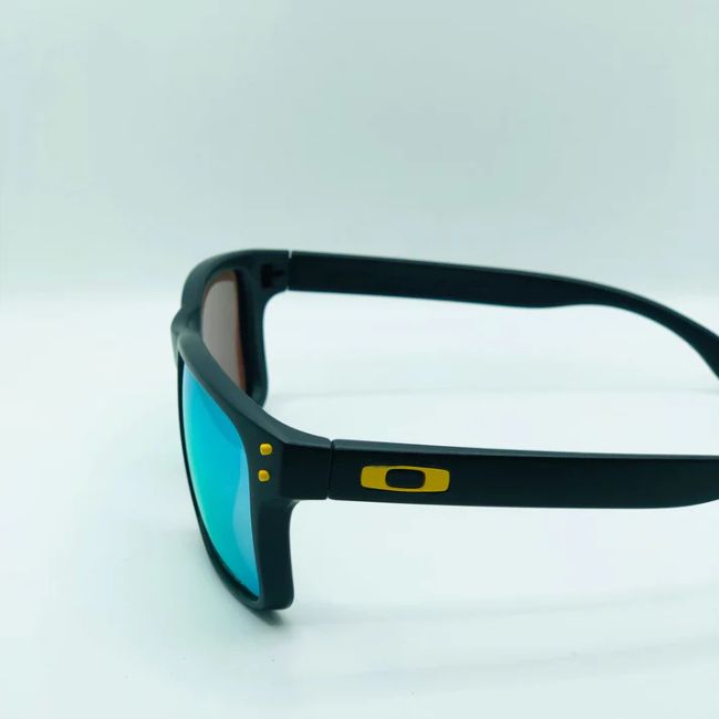 Oakley Holbrook Sunglasses (HOL-07)