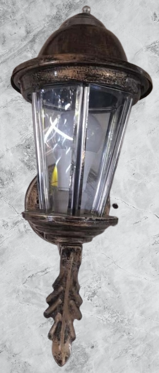 Outdoor Wall Lantern