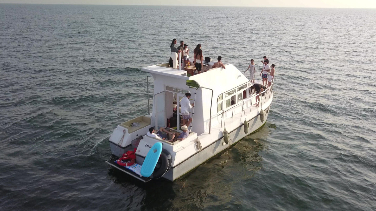 Luxury Twin-Engine Yacht
