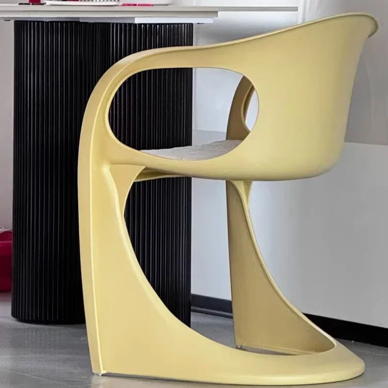 Purilite Select Simple Design Art Curved Chair