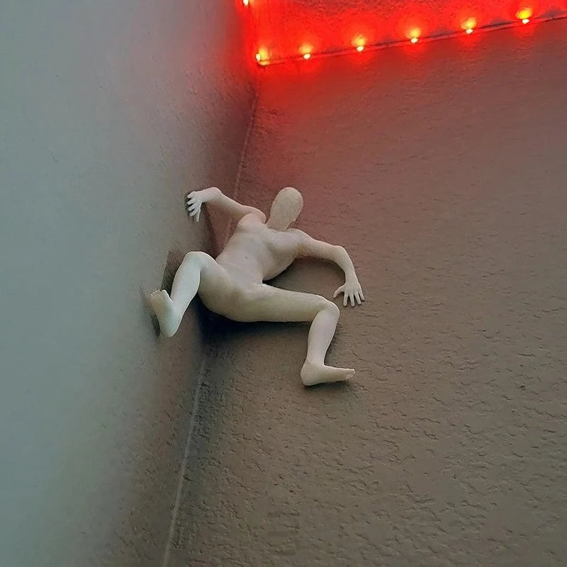 Purilite Select Modern “Startled” Corner Climber Sculpture